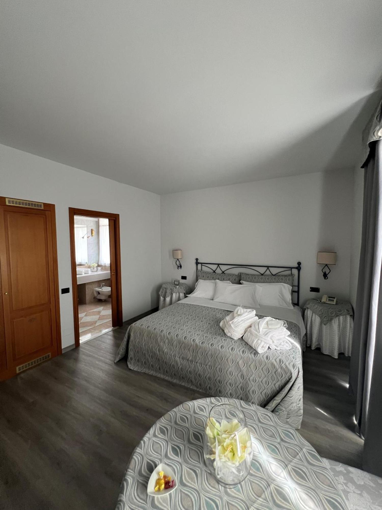 Green Hotel Settimo Torinese Exterior foto