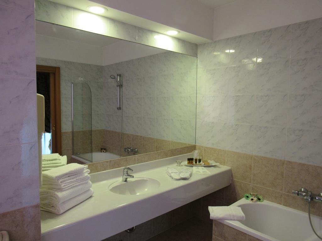 Green Hotel Settimo Torinese Exterior foto